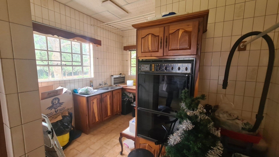 5 Bedroom Property for Sale in Wilgeboom A H North West